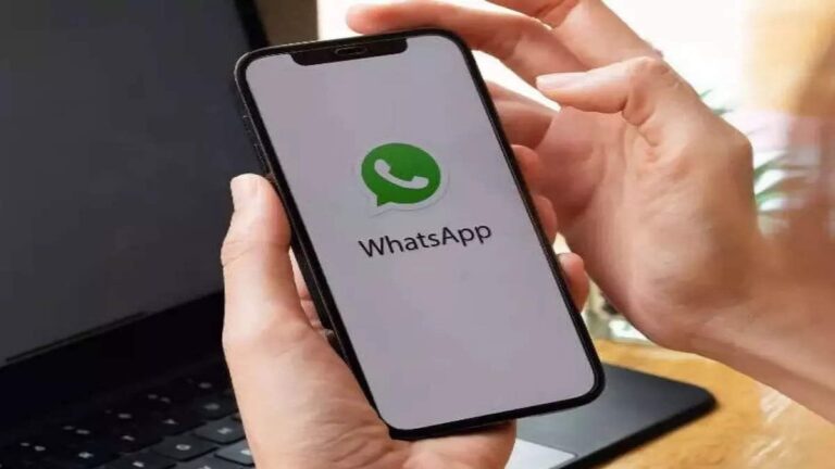 You will get more privacy while sending WhatsApp voice messages, this way you will benefit