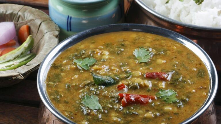 If you don't eat dal palak in winter, what did you eat? Learn the recipe and try it.